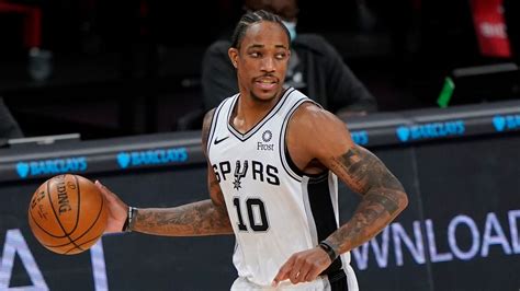 Demar Derozan Joins Chicago Bulls After Sign And Trade With San Antonio