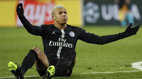 Kylian mbappé to real madrid talk not pleasing deschamps didier deschamps was asked about real madrid target kylian mbappe ahead of france's world cup qualifiers. Football: Kylian Mbappe to leave PSG, Real Madrid, latest ...