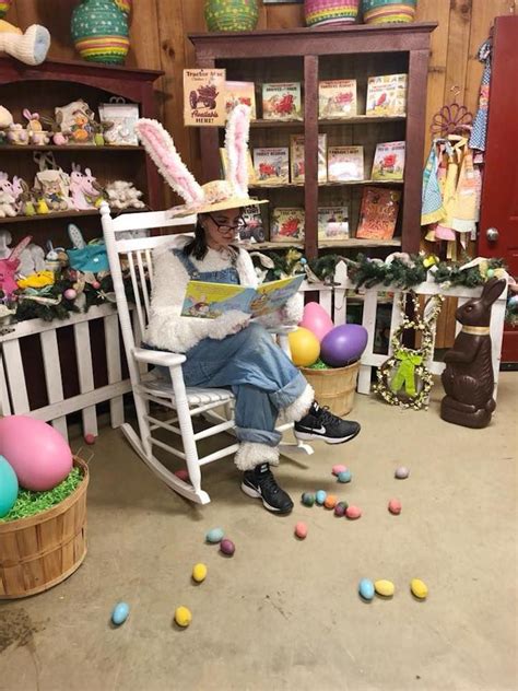 Christ church lake forest and crossroads come hear the meaning of easter, enjoy an easter egg hunt with 100's of eggs and decorate an easter cookie. 2019 Easter Egg Hunts Near Washington, D.C.