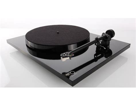 Rega Planar 1 Plus Turntable With Built In Moving Magnet Phono Stage