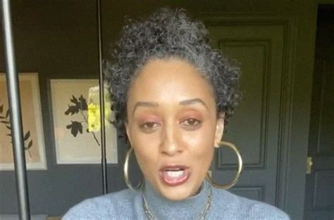Twitter stock forecast, twtr share price prediction charts. Gray Haired Tia Mowry Goes VIRAL - Twitter Is Calling Her ...