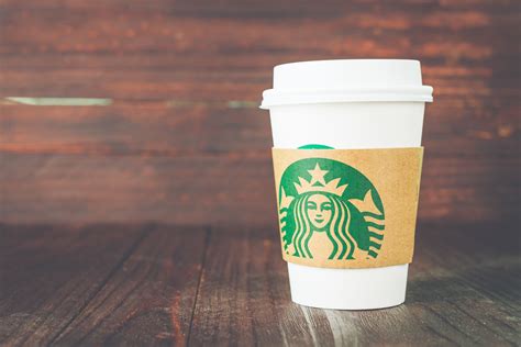 Zróżnicowany zbiór ofert, najlepsze ceny i promocje. Starbucks inwestuje 10 mln dolarów w ekologiczny kubek na kawę