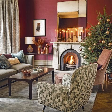 27 Christmas Living Room Decorating Ideas To Get You In The Festive Spirit
