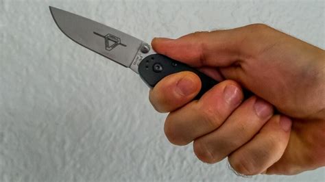 Review The Ontario Knife Company Rat Ii Is A Modern Classic At A Great
