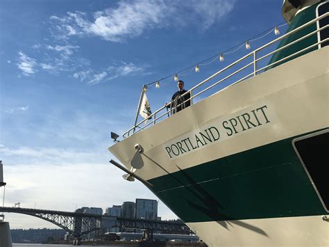Situated on the willamette river is the beautiful city of portland, oregon. Portland Spirit fleet. Portland Oregon Wedding Venue ...