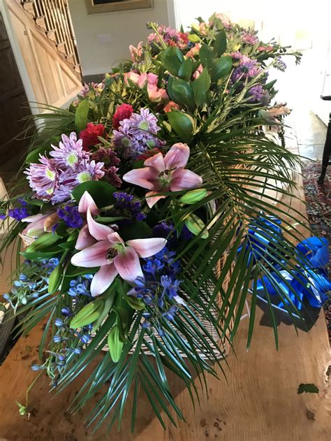 Do not have time to pick up fresh flowers and make a diy flower arrangement for the funeral? DIY funeral or family led funeral | Blog | Stoneletters