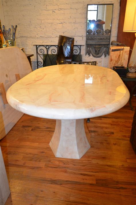 Oval pedestal dining table speak a lot about you as an individual and as a family. Oval Onyx Pedestal Dining Table For Sale at 1stdibs