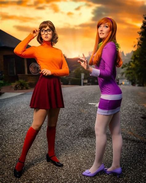 Daphne And Velma Daphne Blake Scooby Doo Mystery Incorporated Scooby Doo Pictures Velma