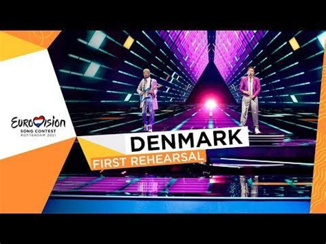 Their song zitti e buoni was the first victory for a band since 2006 and they faced stiff competition. Fyr Og Flamme - Øve Os På Hinanden - First Rehearsal - Denmark 🇩🇰 - Eurovision 2021 : eurovision
