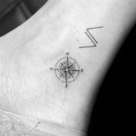 50 Simple Compass Tattoos For Men Directional Design Ideas Kompass