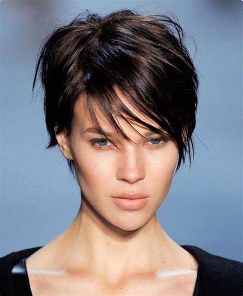 35 modèles de coiffure avec frange. Sur cheveux courts ou longs