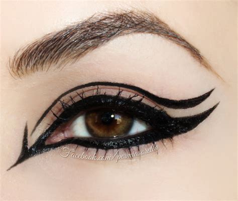 Graphic Liner For Halloween By Kathryn P Creative Eyeliner Punk