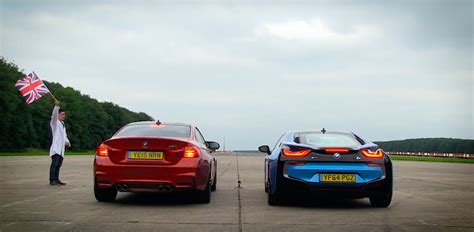 This video shows up another best duo , lamborghini aventador and bmw i8 rolling together in the city best know for. Drag race: BMW M4 vs. BMW i8 - Bilsektionen.dk