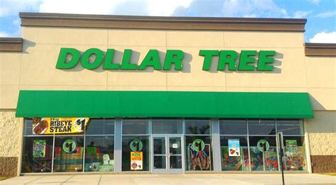 Dollar Stores Are Stealing Walmarts Customers Now Theyre Going