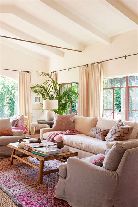 Here's 6 Reasons Why Everyone Is So Drawn To Nancy Meyers's Films