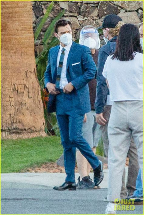 Styles came in as a replacement for shia labeouf after the actor departed his role due to scheduling conflicts. Harry Styles Looks Dapper In 2 Suits On 'Don't Worry ...