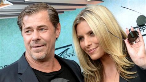 Kiepenheuer & witsch is giving away till lindemann's new poetry collection 100 gedichte and mike oldfield im schaukelstuhl by. Sophia Thomalla: Hat sie sich vom Rammstein-Rocker ...