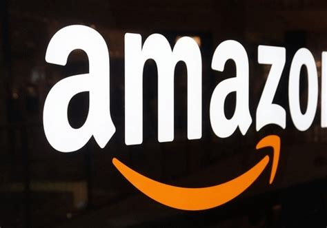La Historia De Amazon Y El Diseño De Su Logotipo Turbologo