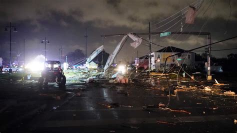 Tornado Rips Through New Orleans At Least 1 Dead Cbcca