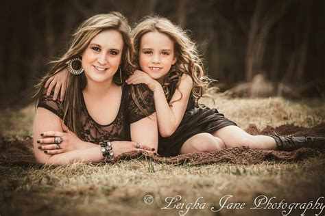 Mother Daughter Photo Leigha Jane Photography Mom And Me Photos Mommy