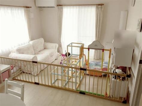 両親の他界…優しかった兄の豹変… 独りぼっちで傷ついた少女は昔の兄の優しさを求め、 おにいちゃんをレンタルする———お金で。 「レンタルでも、私は家族がほしい。」 pixiv＆twitterの超話題作が待望の連載開始!!! ぜいたく 狭い リビング 赤ちゃん スペース - 壁紙搭配