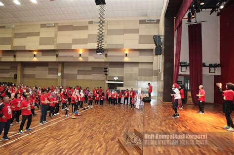 Its close proximity to the city. Majlis Sambutan Hari Sukan Negara Peringkat Kementerian ...