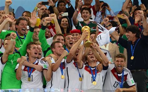 Filegermany Players Celebrate Winning The 2014 Fifa World Cup