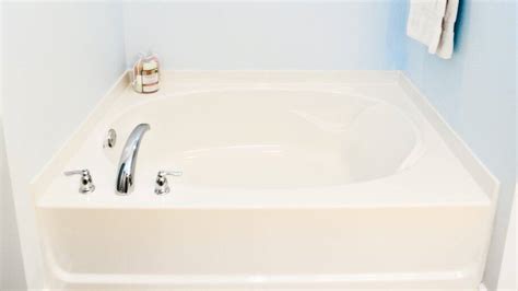 On average, the cost to use this prices to reglaze a tub are only applicable to the bathtub itself. Types of Bathtub Liners | Angie's List