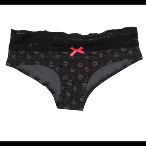 Iron Fist Intimates And Sleepwear Too Fast Set Of 3 Skull Panties