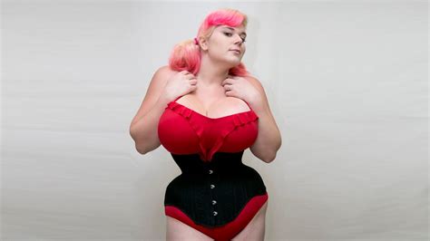 Extreme Corseter Shrinks Waist From To Inches Youtube