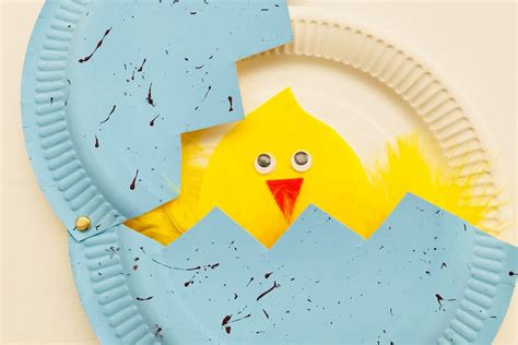 Hatching Chicks Paper Plate Easter Craft Arts And Crafts