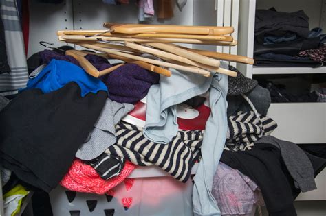 Neat And Tidy Homes This Is How To Clean Out A Closet