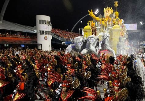 Liga Das Escolas De Samba De Sp Define Ordem De Desfiles Do Carnaval 2018 Lifestyle Glamour