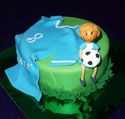 Torta S Postavičkou A Dresom Futbalová Torta Pre Chlapca