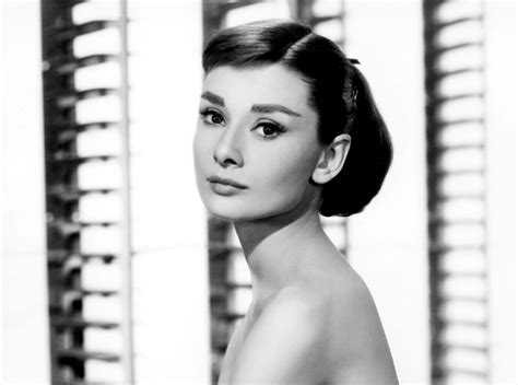 Audrey Hepburn Fakes Photo