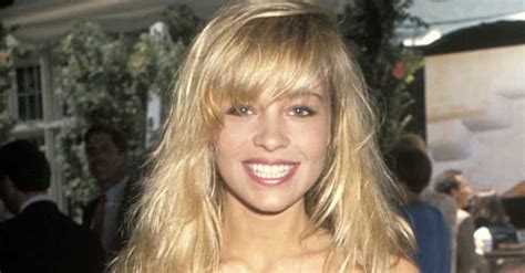 15 Pictures Of Young Pamela Anderson