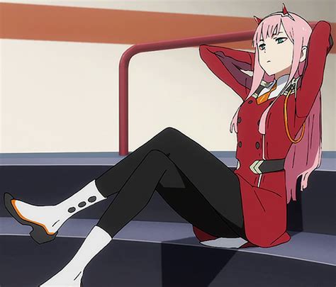 Pin By Naomi On 002 Darling In The Franxx Cool Anime