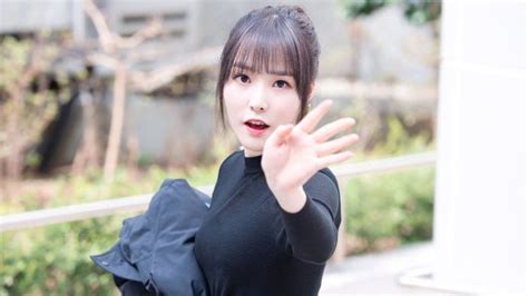 Spotify wrapped munculkan kembali daftar lagu favoritmu. Unggah Foto Selfie, Yuju GFriend Kembali Disindir Netizen Korea, Netter: Ini Selfie Penipuan ...