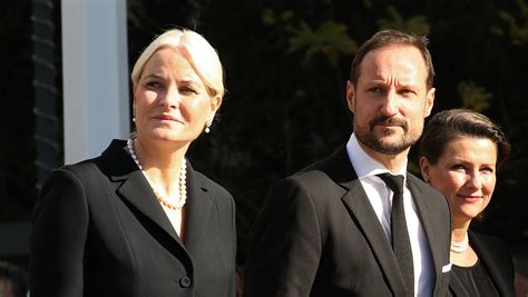 Prinz Haakon Prinzessin Mette Marit Der Erbitterte Ehe Kampf Ist Erneut Entfacht Intouch