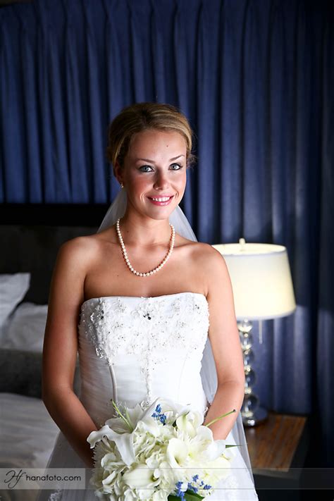 Liz And Abbas Married Calgary Hotel Arts Wedding Photographers