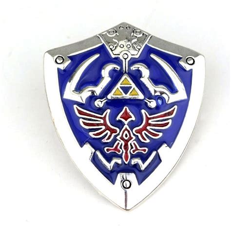 Legend Of Zelda Link Hylian Shield Pin Badge Medal Souvenir Collectible