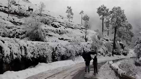 Top 14 beautiful places to visit in murree murree today pakistan tour guide murree snowfall. Heavy Snow falling Murree in Pakistan | Muree Snow Falling ...