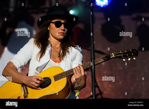 Scottish Singer Songwriter Kt Tunstall Performing On The Summerisle Stage During Day One Of The