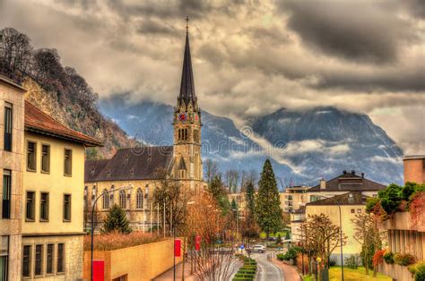 Vaduz, La Capital De Liechtenstein Foto de archivo - Imagen de casa ...