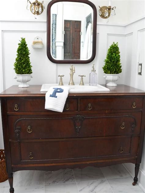 These plans include everything you need for the entire build. Turn a Vintage Dresser Into a Bathroom Vanity | Ideias ...
