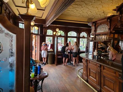 Photos Physical Distancing Removed From Rose Crown Pub In Epcot Wdw News Today