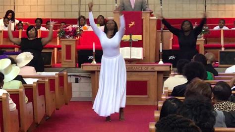 Fbc Mothers Day Praise Dance Done By A Mother And Her 4 Children Youtube