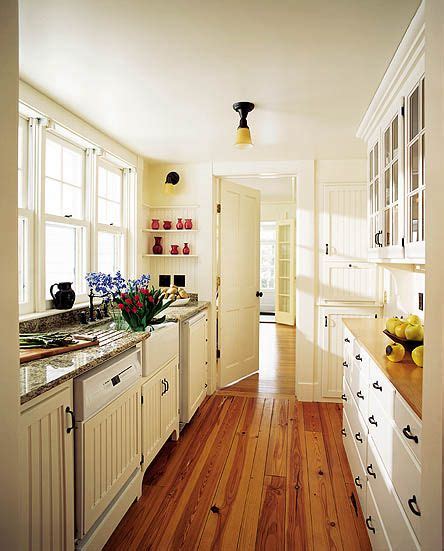 Eye For Design Create A Lovely Galley Kitchen