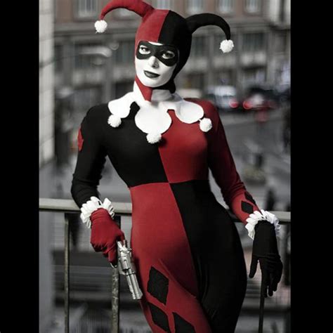 11 Margot Robbie Harley Quinn Original Costume Background