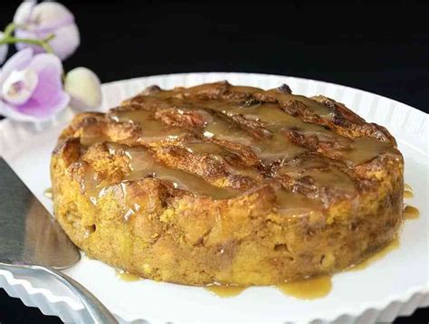 This bread pudding is pretty delicious… then again, anything made from paula deen is going to be sinfully good. Pumpkin Spice Bread Pudding | Pumpkin bread pudding ...
